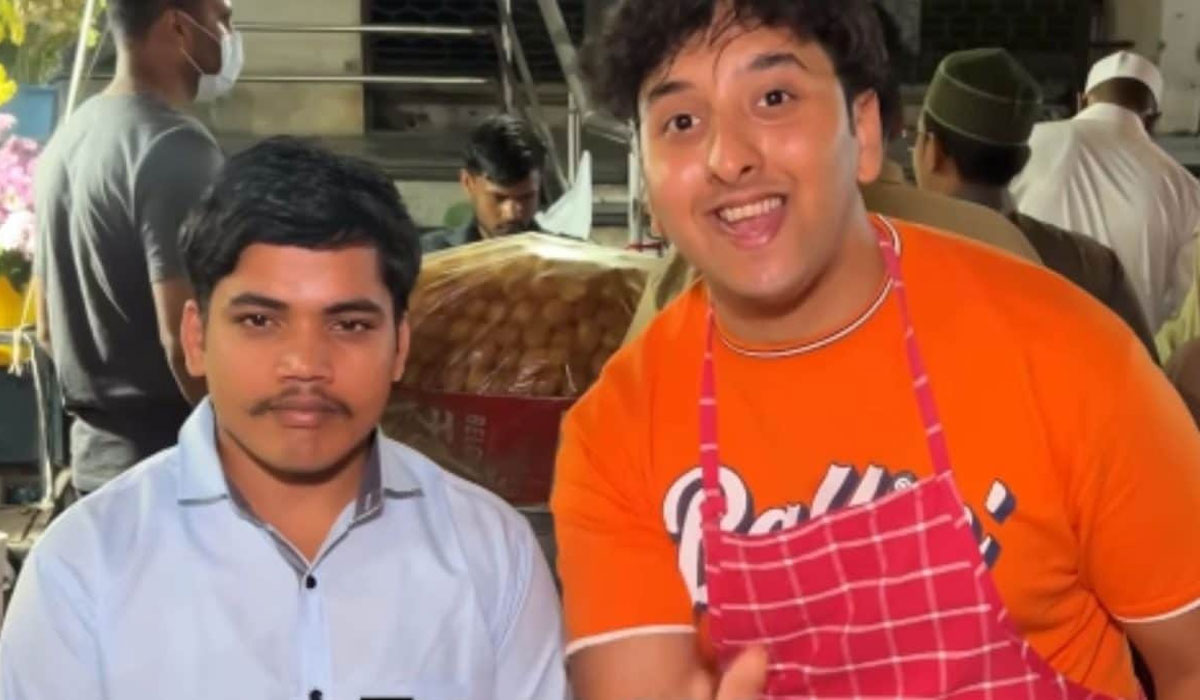 Dari Pinggir Jalan ke Cuan Tak Terduga! Kisah Penjual Gorengan 6 Jam Sehari yang Bikin Haru Sekaligus Takjub